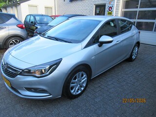 Opel Astra 1.4 Business+ automaat
