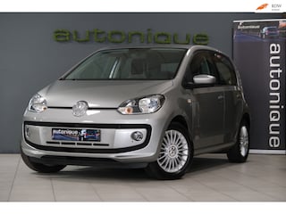 Volkswagen Up 1.0 BMT high up! 88dkm Airco/Stoelverwarming/15"LMV 5 deuren