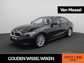 BMW 3-serie Business Edition Plus 320e AUTOMAAT | LEDER | SPORTSTOELEN | NAVIGATIE | CAMERA | STOELVERWARMING | CRUISE | CLIMA | VIRTUEEL | 12 MAANDEN BOVAG GARANTIE |