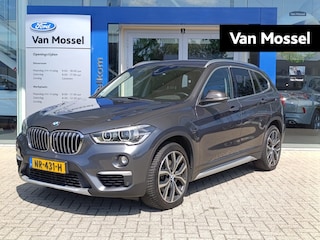 BMW X1 sDrive20i Centennial High Executive | Trekhaak | Elek. Achterklep | PDC V+A | 1800KG Trekgewicht | 18-Inch | Camera