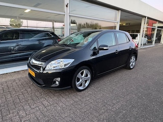 Toyota Auris 1.8 Full Hybrid Executive | 2e eigenaar | Hybride | Automaat | Airco | Elektrische ramen | Navigatie | Achteruitrijcamera | Nieuwe APK | NAP |