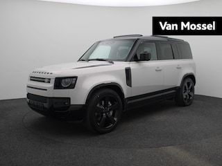 Land Rover Defender 2.0 P300e 110 HSE Dynamic Edition | Cold Climate & Black Pack | ClearSight | 22'' velgen | Elek. trekhaak |