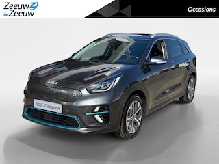 Kia Niro e-Niro ExecutiveLine 64 kWh | Navigatie | Warmtepomp | Schuifkanteldak | Trekhaak | Privacy Glass | Elektrische achterklep | Keyless Entry | Apple Car Play/Android Auto | 1e Eigenaar | Geventileerde en verwarmbare stoelen | Meest complete uitvoering | NL - Auto |