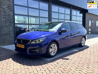 Peugeot 308 SW 1.2 PureTech Blue Lease Executive | Pano | Navi | PDC |