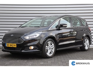 Ford S-MAX 2.0 241PK TITANIUM AUTOMAAT / NAVI / LEDER / CLIMA / LED / PDC / 18" LMV / KEYLESS / CAMERA / TREKHAAK / PANO. DAK / WINTERPAKKET / UNIEK !!