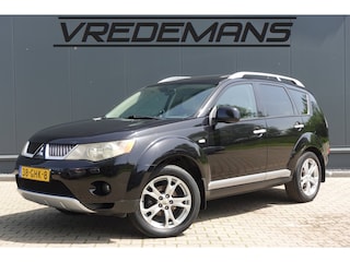 Mitsubishi Outlander 2.4 Instyle LEDER/NAVI/SCHUIF-KANTEL