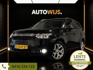 Mitsubishi Outlander 2.0 PHEV Instyle|LEDER|PANO|TREKHAAK|CAMERA|DEALER ONDERHOUDEN
