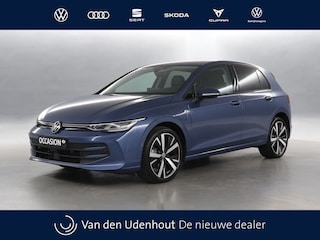 Volkswagen Golf 1.5 eHybrid 204pk Life Edition DSG / Navigatie via App Connect / Stoel+Stuurverwarming / Camera 315