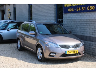 Kia Ceed cee'd Sporty Wagon 1.6 CRDi Super Pack Clima trekhaak Weinig km