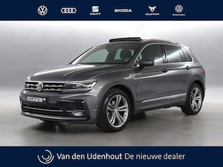 Volkswagen Tiguan 1.5 TSI 150pkAutomaat Highline Business R / Panoramadak / Camera / Full-LED / 19"Lm 340