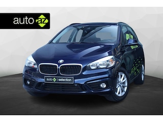 BMW 2-serie Tourer 220i / Stoelverwarming / Cruise control
