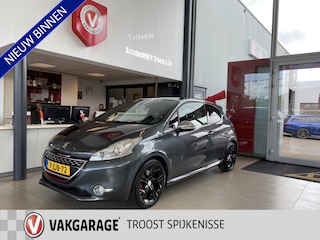 Peugeot 208 1.6 THP GTi 200Pk,1E Eigenaar,Panoramadak,Climate&Cruisecontrol,Bleutooth,V&A Sensoren,Leder/Stof,JBL,Sportstoelen,Spoilerkit,Lagekilometerstand,17 Inch Lmv