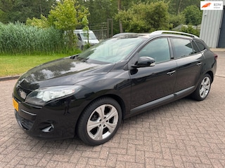 Renault Mégane Estate 1.4 TCe Parisienne//CRUISECLIMA/NAVI/TREKHAAK AFNEEMBAAR/PARKEERSENSOR VOOR EN ACHTER/