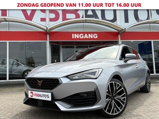 Cupra Leon 1.4 E-HYBRID AUT. 245PK VZ PERFORMANCE PANO-DAK LEER NAVI CAMERA CARPLAY WINTER-PAKKET