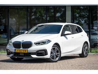 BMW 118i Executive Edition | Sport Line | Navi | Apple CarPlay | Camera  | Park Assist | 17"
