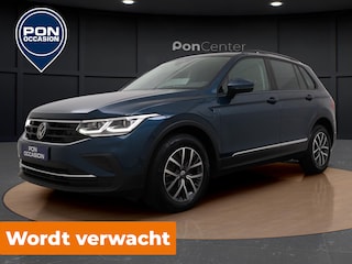 Volkswagen Tiguan 1.4 TSI eHybrid Life | Head-up Display | Camera | Side Assist | ACC | Stuur-/Stoelverwarming | Matrix LED | Carplay | Getint Glas | 17'' |