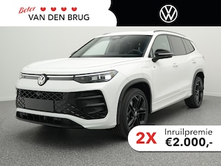 Volkswagen Tayron R-Line Edition 1.5 eHybrid 204 PK | Trekhaak | 360 Camera | Panorama | Head Up | Black Style | LED Matrix | Travel Assist | Stuur en Stoelverwarming | 20 inch