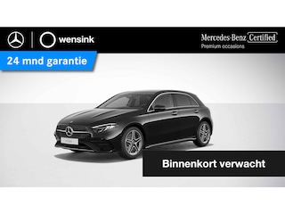 Mercedes-Benz A-klasse 250 e Star Edition AMG Line | Widescreen | Sfeerverlichting | Getint glas |