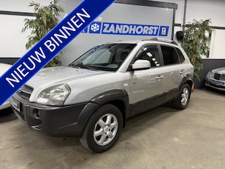 Hyundai Tucson 2.7i V6 4WD Style // Autom. // cruise // Ecc