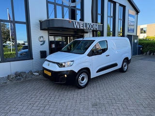 Fiat Doblò L2 Lang 1.5 BlueHdi 102PK 3-pers, Navi, Cruisecntrl, PDC, NIEUWSTAAT!