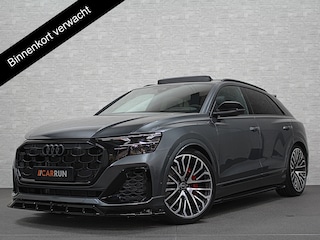 Audi Q8 60e 490pk Competition RS-Stoelen | 4WS Achteras Besturing | OLED | Laser | SQ8 Uitgevoerd | Massage | Ventilatie | Valcona Leder+ Pakket | B&O Sound | 23'' | Alcantara hemel | Head-Up | Soft-Close | Panodak | 2x Memory | Trekhaak | Keyless-Entry | Luchtvering | Nw.Pr. 155.000,= | Nieuw! 13km 2026 | Fabrieksgarantie | Direct rijden.