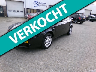 Alfa Romeo 147 2.0 T.Spark Distinctive