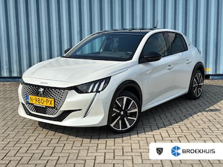 Peugeot 208 GT Pack Alcantara stoelen | Panoramadak | Fietsendragerhaak | Achteruitrijcamera | Adeptieve cruise control | Stoelverwarming | Apple carplay & Android auto