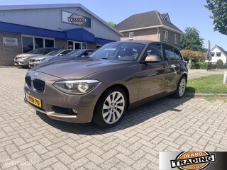 BMW 116i Business Automaat