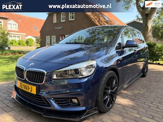 BMW 2-serie Tourer 218i Centennial Executive 7p. | M-pakket | Navigatie | Sport stoelen | Lichtmetaal | Historie | NL. Auto |