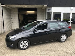 Toyota Auris Touring Sports 1.8 Hybrid Aspiration / CAMERA / NAVI / DEALER SERVICED / HYBRIDE CHECK / APK 2027