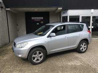 Toyota RAV4 2.0 VVTi Linea Sol / AUTOMAAT / NAVI / AIRCO ACC / 4 WD / TREKHAAK
