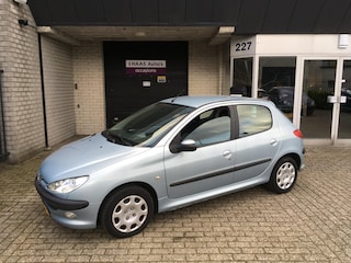 Peugeot 206 1.4 Air-line / AIRCO / LEES TEKST / 5 DEUREN / !E EIGENAAR