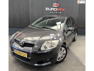 Toyota Auris 1.4-16V Sol