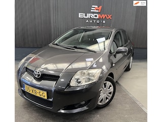 Toyota Auris 1.4-16V Sol