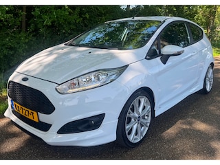 Ford Fiesta 1.0 Sport 125PK 2014 AIRCO NAVI CAMERA NIEUWE DISTRIBUTIERIEM