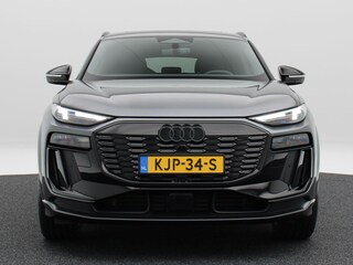 Audi Q6 e-tron | S edition | performance 100 kWh | 21 inch | Privacy glas | Trekhaak | Panoramadak | Luchtvering
