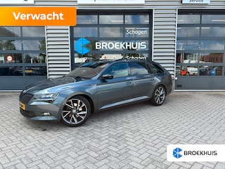 Skoda Superb Combi 1.4 TSI 150 pk ACT Sportline Business 7-DSG | Elektrisch panoramadak | Elektrische geheugen stoel | Navigatie |