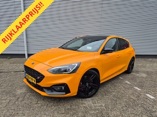 Ford Focus 2.3 EcoBoost ST-3 ,Panorama,Nav-Carplay-Head-Up,Stoel-stuur-voorruitverwarming,Park-control,