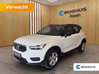 Volvo XC40 T2 Momentum Core #Navi #ZwartDak #Selekt! | Cruise control | DAB | Start/stop systeem | Parkeersensoren | Bluetooth |
