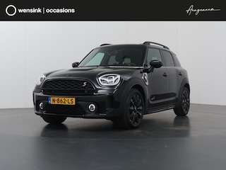 Mini Countryman 1.5 Cooper S E ALL4 | Panoramadak | Union Jack Achterlichten | Sportstoelen | Camera | Navigatie | DAB | Stoelverwarming | Standkachel | Lederen Interieur | Piano Black Exterieur |