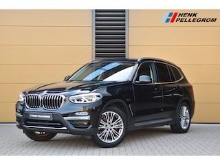 BMW X3 xDrive20i High Executive * Sportstoelen * Stuurverwarming * Trekhaak * Privacy glass *