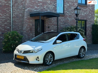 Toyota Auris 1.8 Hybrid Lease Pro Panodak Leder Camera Navi Xenon Led
