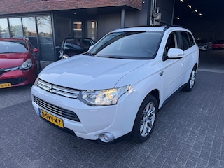 Mitsubishi Outlander 2.0 PHEV Instyle+ XENON DAK LEDER CRUISE VOL ORIG NL NAP
