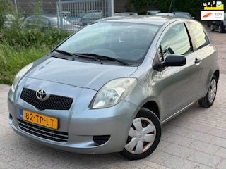 Toyota Yaris 1.0 VVTi