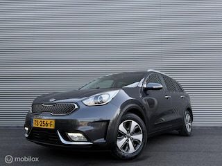 Kia Niro 1.6 GDi BusinessLine | Leer | Keyless |Camera | Carplay | Stoelverwarming | ACC | Vol opties!