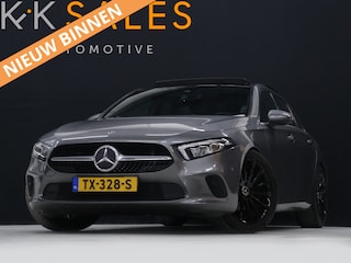 Mercedes-Benz A-klasse 200 Business Solution Plus Upgrade [APPLE CARPLAY, DIGITAL DASH, SCHUIFKANTELDAK, TREKHAAK, CAMERA, CRUISE CONTROL, CLIMATE CONTROL, NAVIGATIE, NIEUWSTAAT]