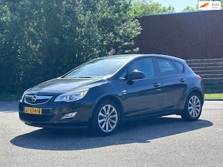 Opel Astra 1.4 Cosmo Achteruit camera*Carplay*Cruise*Airco*Trekhaak*