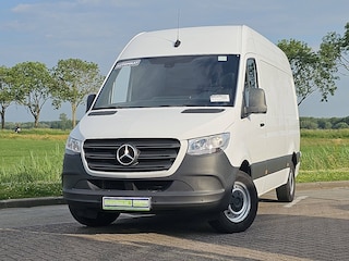 Mercedes-Benz Sprinter 317 L2H2 RWD Automaat