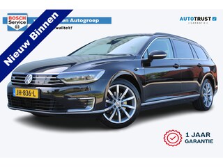 Volkswagen Passat Variant 1.4 TSI GTE Highline | Incl. 12 maanden garantie | SOH 93% | Adaptieve cruise control | Massage functie | Trekhaak | Climate control | Stoelverwarming | Apple carplay/Android auto |