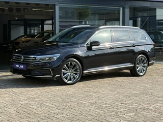 Volkswagen Passat Variant 1.4 TSI PHEV GTE Business Volkswagen Passat BOMVOL OPTIES! Massage | Electrische trekhaak | BTW AUTO |